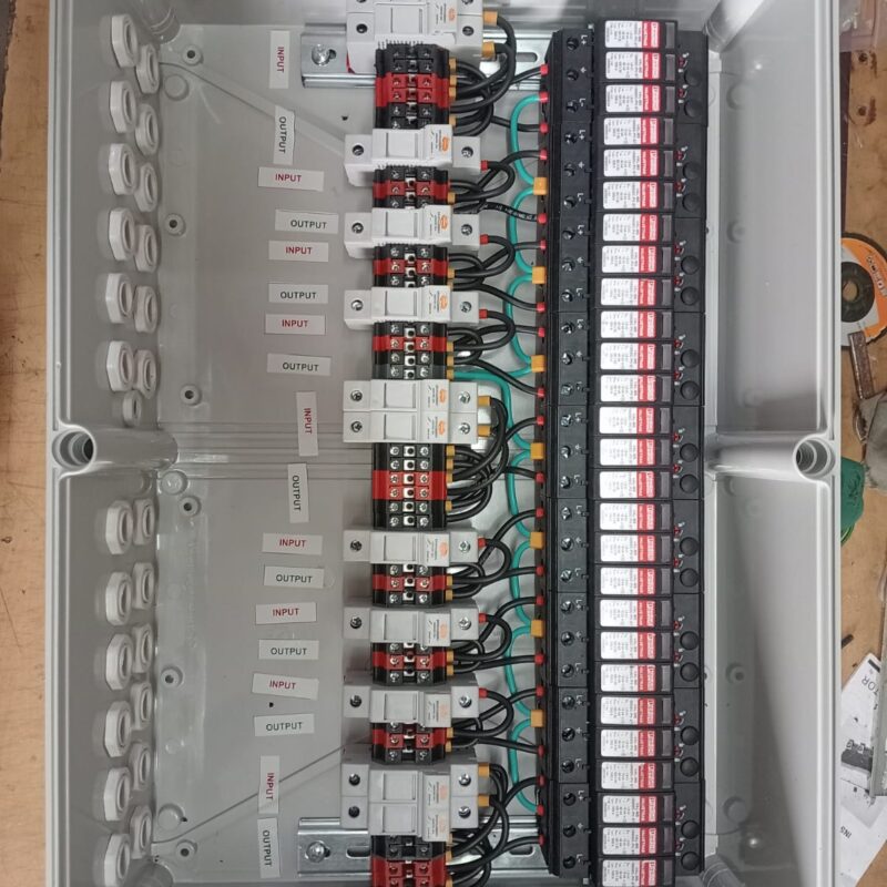 DCDB 12 IN 12 OUT-FUSE